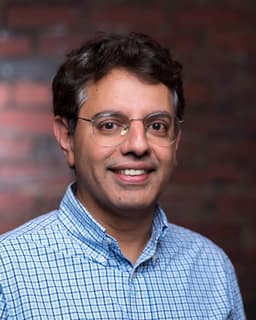 Vik Chadha, Founder of TractionFlow